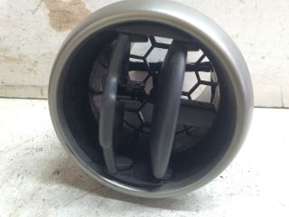 bontott NISSAN QASHQAI Középső Szellőző