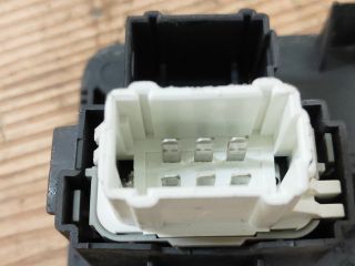 bontott NISSAN QASHQAI Központizár Kapcsoló