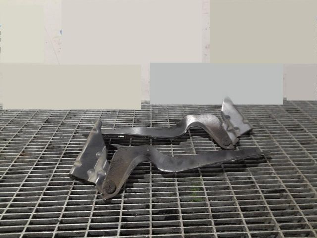 bontott NISSAN QASHQAI Motorháztető Zsanér Pár