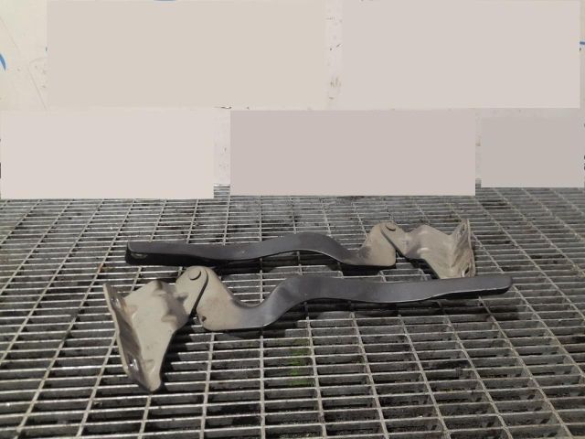 bontott NISSAN QASHQAI Motorháztető Zsanér Pár