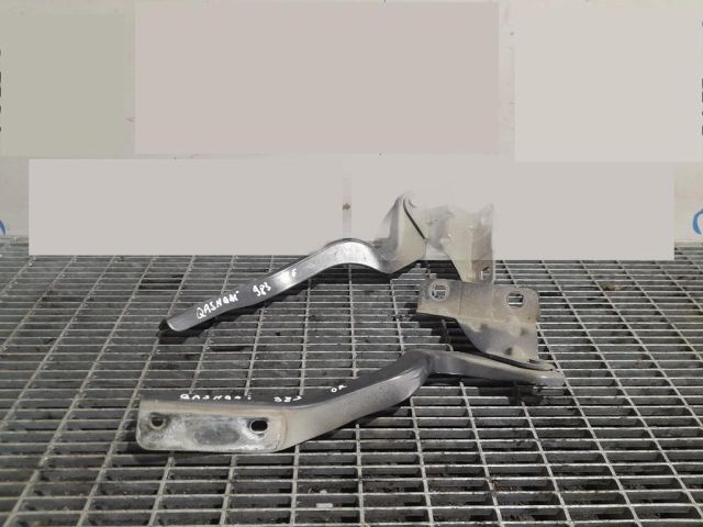 bontott NISSAN QASHQAI Motorháztető Zsanér Pár