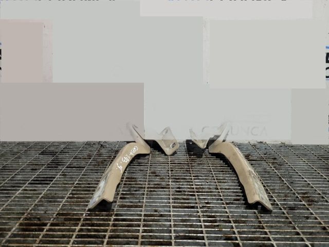 bontott NISSAN QASHQAI Motorháztető Zsanér Pár