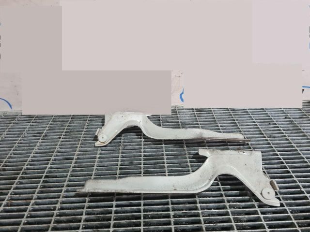 bontott NISSAN QASHQAI Motorháztető Zsanér Pár