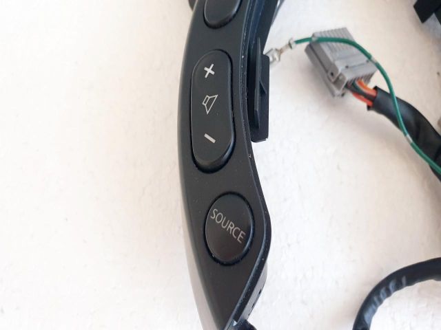 bontott NISSAN QASHQAI Multikormány Kapcsoló Pár