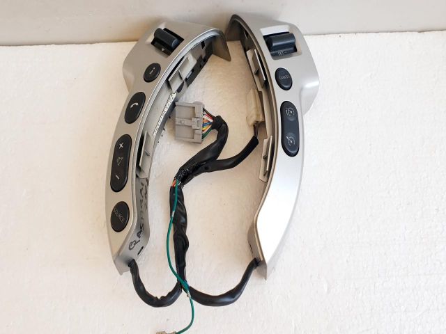 bontott NISSAN QASHQAI Multikormány Kapcsoló Pár