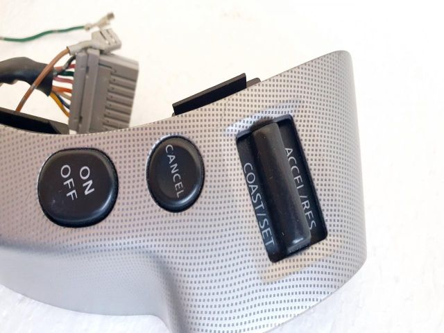 bontott NISSAN QASHQAI Multikormány Kapcsoló Pár