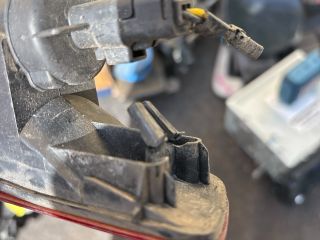 bontott NISSAN QASHQAI Pótféklámpa