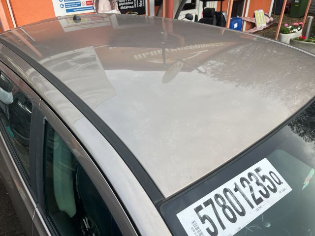 bontott NISSAN QASHQAI Pótféklámpa