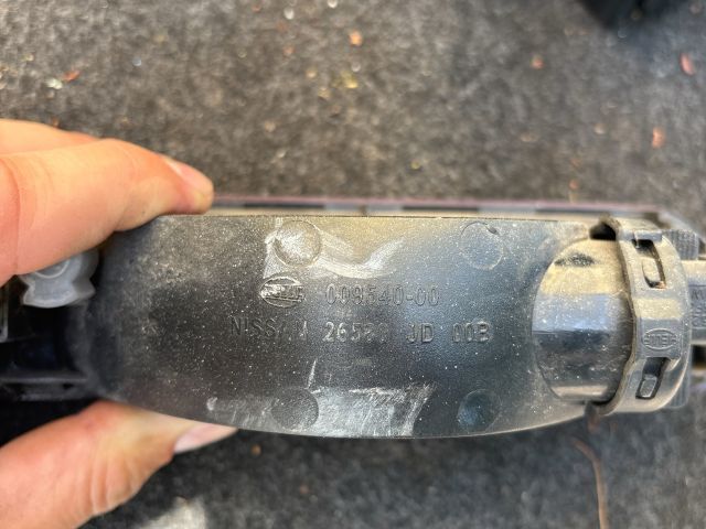 bontott NISSAN QASHQAI Pótféklámpa