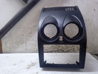 bontott NISSAN QASHQAI Rádió / CD Keret