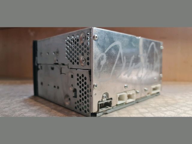 bontott NISSAN QASHQAI Rádió / CD