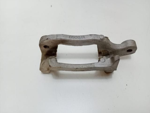 bontott NISSAN QASHQAI Tartó Bak