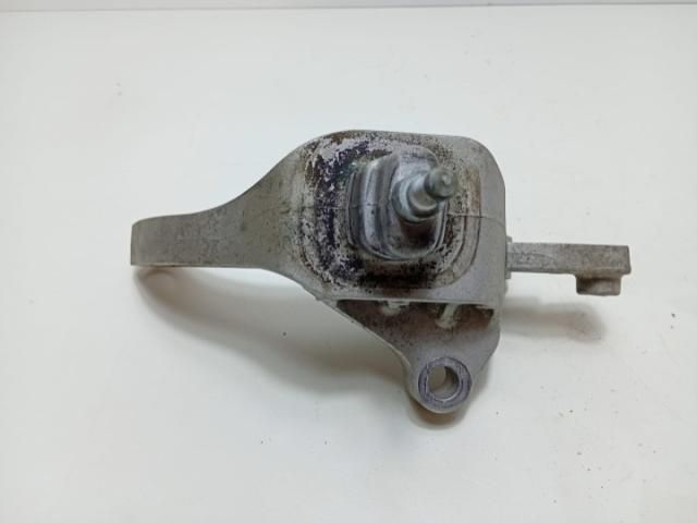 bontott NISSAN QASHQAI Tartó Bak