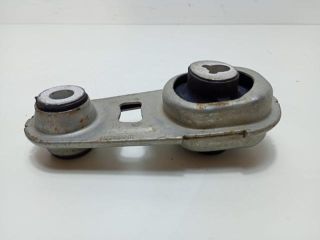 bontott NISSAN QASHQAI Tartó Bak