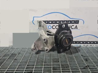 bontott NISSAN QASHQAI Tartó Bak