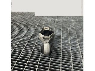 bontott NISSAN QASHQAI Tartó Bak