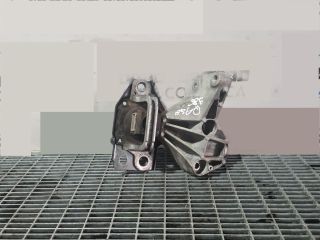 bontott NISSAN QASHQAI Tartó Bak