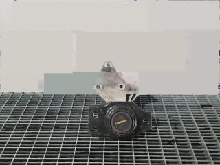 bontott NISSAN QASHQAI Tartó Bak