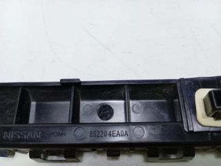 bontott NISSAN QASHQAI Tartó Bak