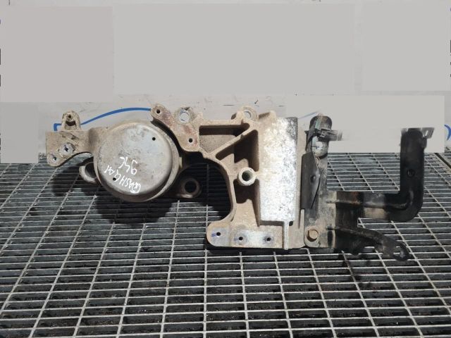 bontott NISSAN QASHQAI Tartó Bak