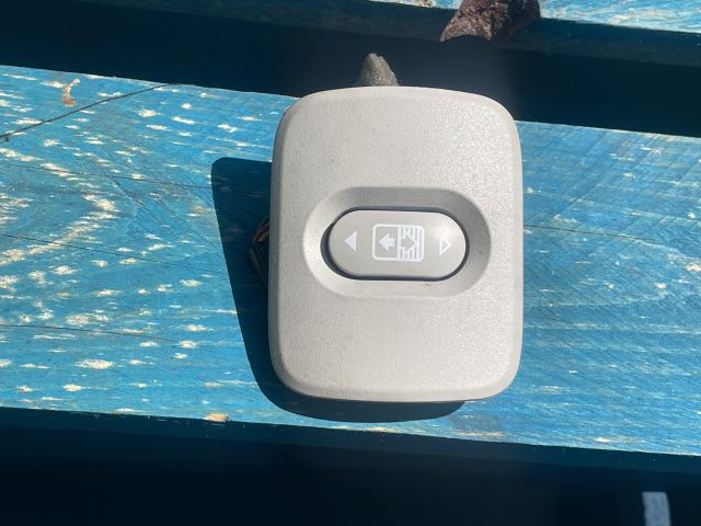 bontott NISSAN QASHQAI Tetőablak Kapcsoló