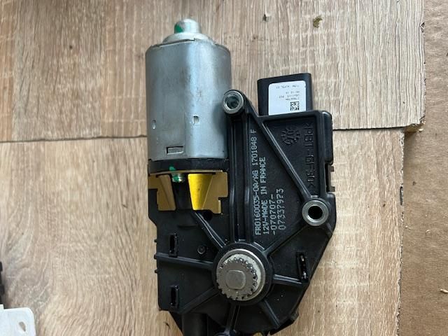 bontott NISSAN QASHQAI Tetőablak Motor