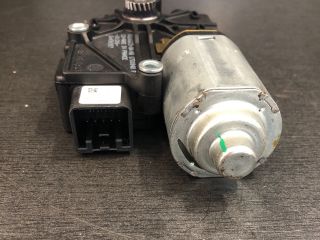 bontott NISSAN QASHQAI Tetőablak Motor