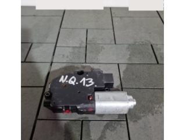 bontott NISSAN QASHQAI Tetőablak Motor