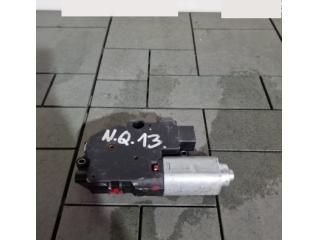 bontott NISSAN QASHQAI Tetőablak Motor