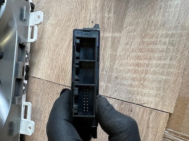 bontott NISSAN QASHQAI Tolatóradar Elektronika