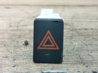 bontott NISSAN QASHQAI Vészvillogó Kapcsoló