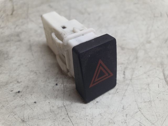 bontott NISSAN QASHQAI Vészvillogó Kapcsoló