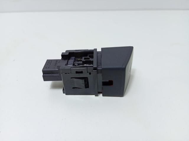 bontott NISSAN QASHQAI Vészvillogó Kapcsoló