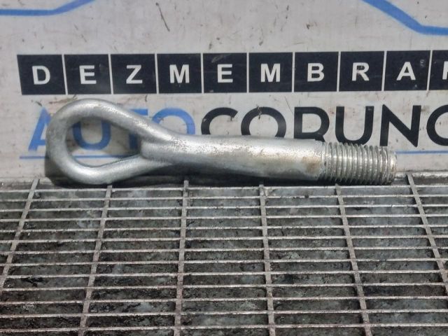 bontott NISSAN QASHQAI Vonóhorog