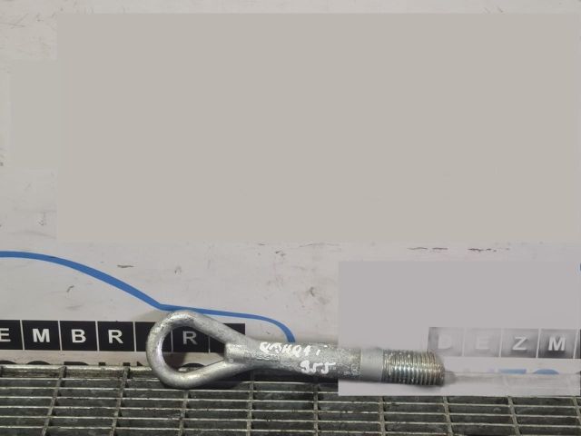 bontott NISSAN QASHQAI Vonóhorog