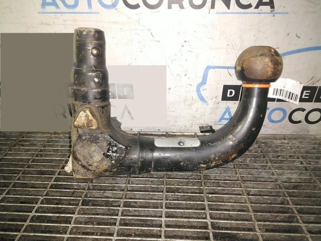 bontott NISSAN QASHQAI Vonóhorog