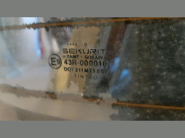 bontott NISSAN SERENA Hátsó Szélvédő