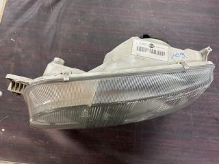 bontott NISSAN SERENA Jobb Fényszóró