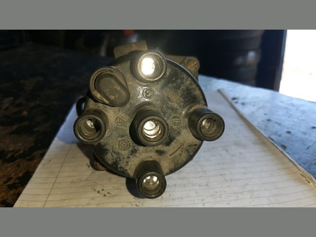 bontott NISSAN SUNNY Gyújtáselosztó