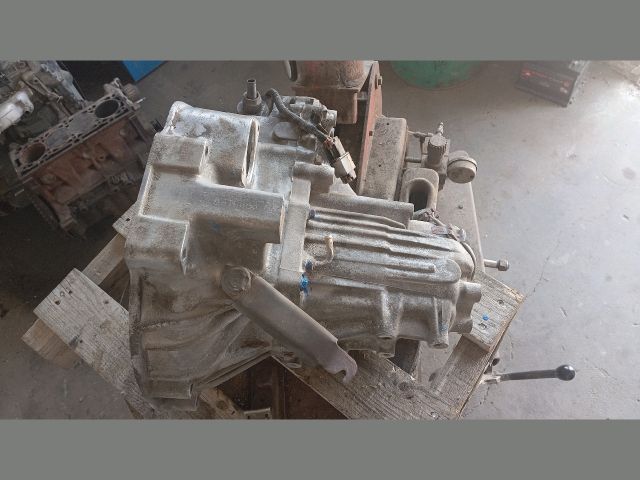 bontott NISSAN SUNNY Váltó (Mechanikus)