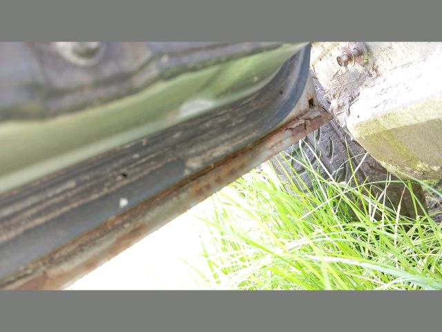 bontott NISSAN SUNNY Bal első Ajtó (Üres lemez)