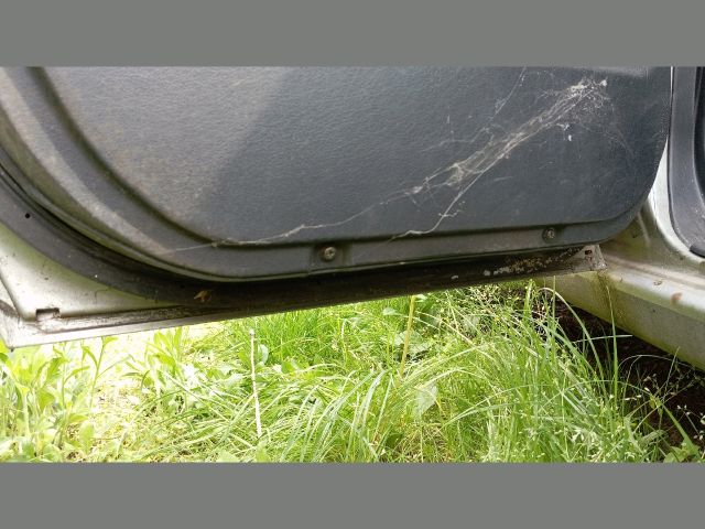 bontott NISSAN SUNNY Bal hátsó Ajtó (Üres lemez)