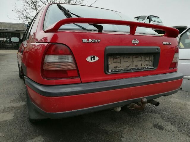 bontott NISSAN SUNNY Bal hátsó Fixüveg (Ajtóban)