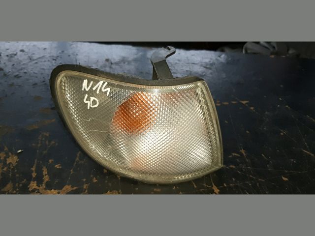 bontott NISSAN SUNNY Jobb első Irányjelző