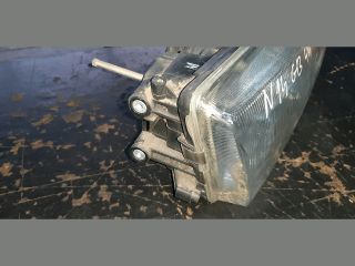 bontott NISSAN SUNNY Jobb Fényszóró