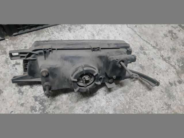 bontott NISSAN SUNNY Jobb Fényszóró