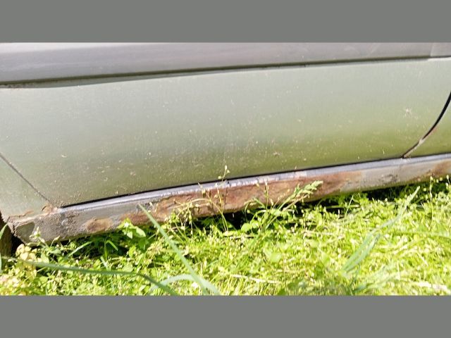 bontott NISSAN SUNNY Jobb hátsó Ajtó (Üres lemez)