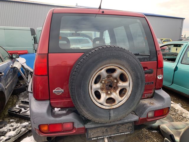 bontott NISSAN TERRANO Bal hátsó Rugó