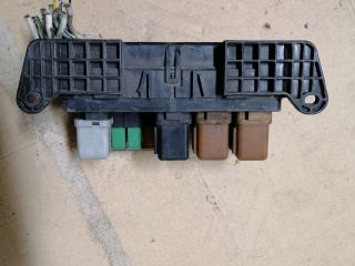 bontott NISSAN TERRANO Biztosítéktábla Motortér