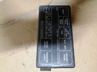 bontott NISSAN TERRANO Biztosítéktábla Motortér